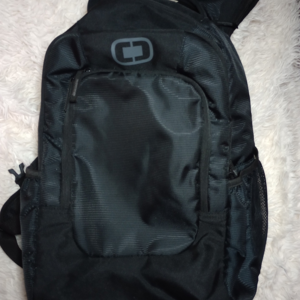 OGIO Charcoal Men's Backpack - Picture 2 of 4